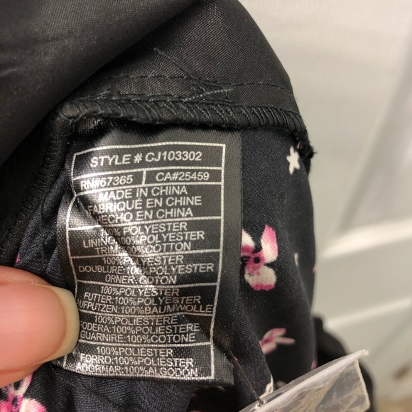 Cupcakes and cashmere Vickie Jumpsuit - Picture 16 of 16